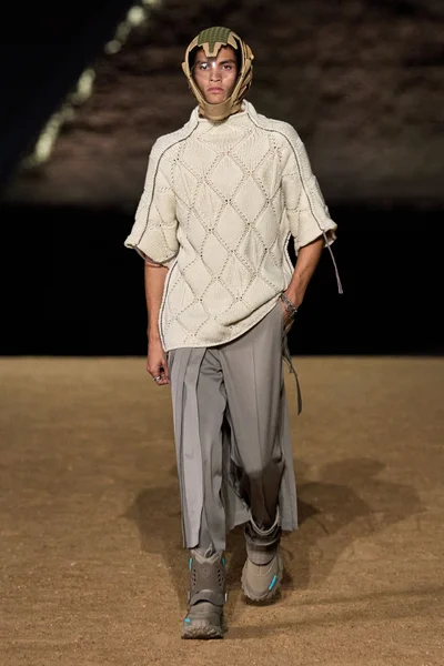 Look 34